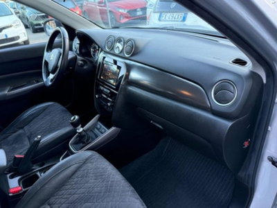 Suzuki Vitara 1.4 Hybrid Easy Top (13)