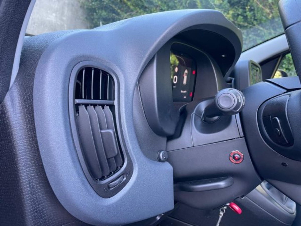 Fiat Panda 1.0 firefly hybrid s&s 70cv 5p.ti (14)