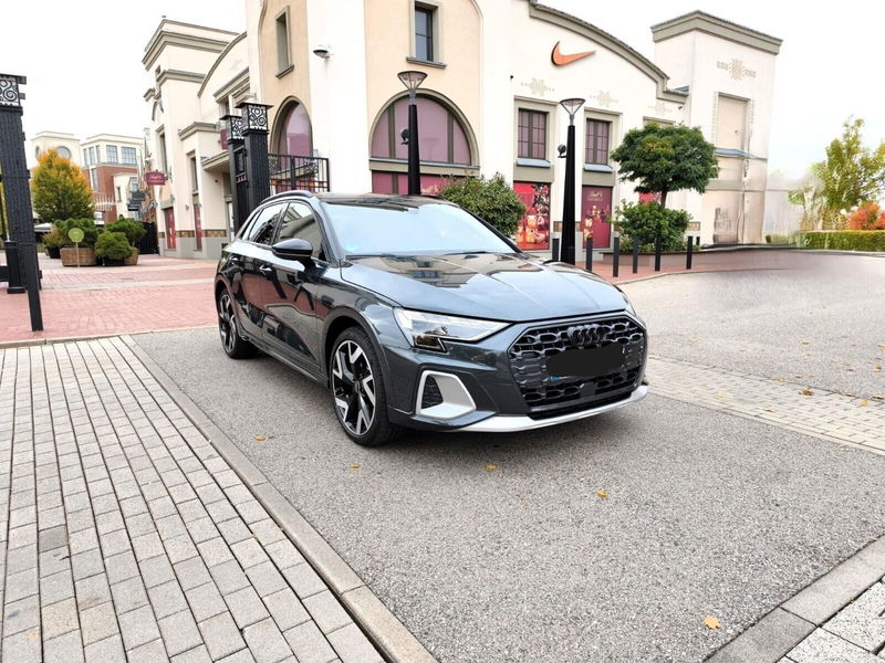 Audi A3 allstreet 2.0 tdi Identity Contrast 150cv s-tronic