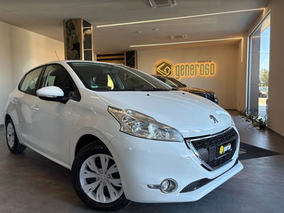 Peugeot 208 VTi 82 CV 5 porte Allure usata