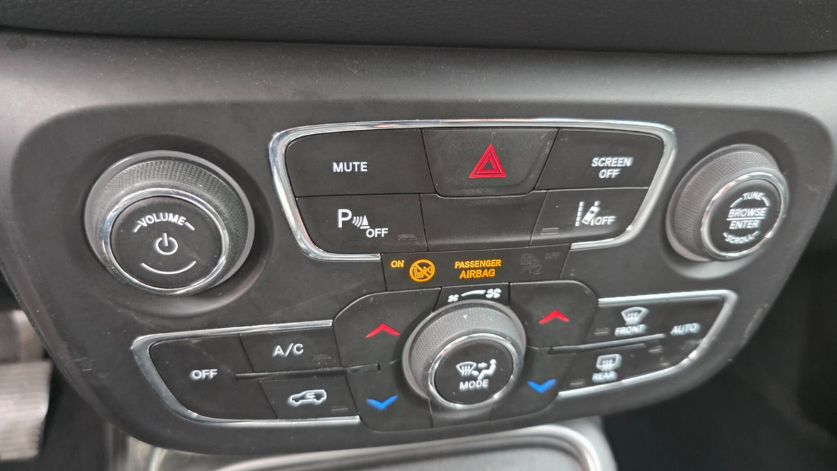 Jeep Compass 1.6 Multijet II 2WD Longitude (11)