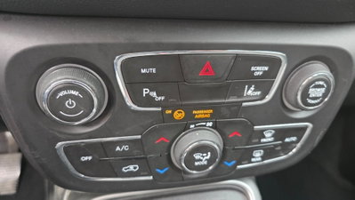 Jeep Compass 1.6 Multijet II 2WD Longitude (11)