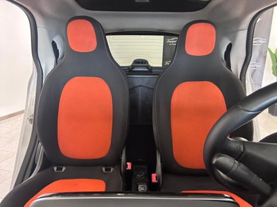 smart Fortwo 1000 52 kW MHD coupé passion (10)