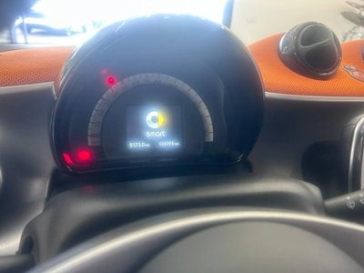 smart Fortwo 1000 52 kW MHD coupé passion (11)