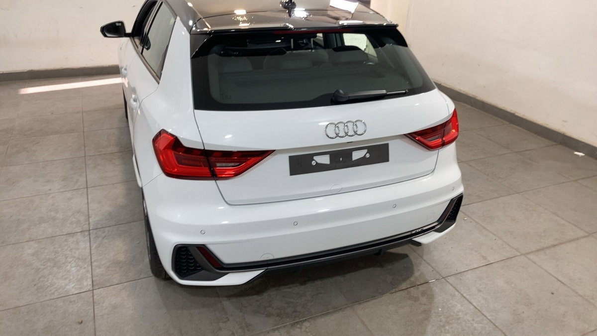 Audi A1 Sportback 30 TFSI S line edition (4)