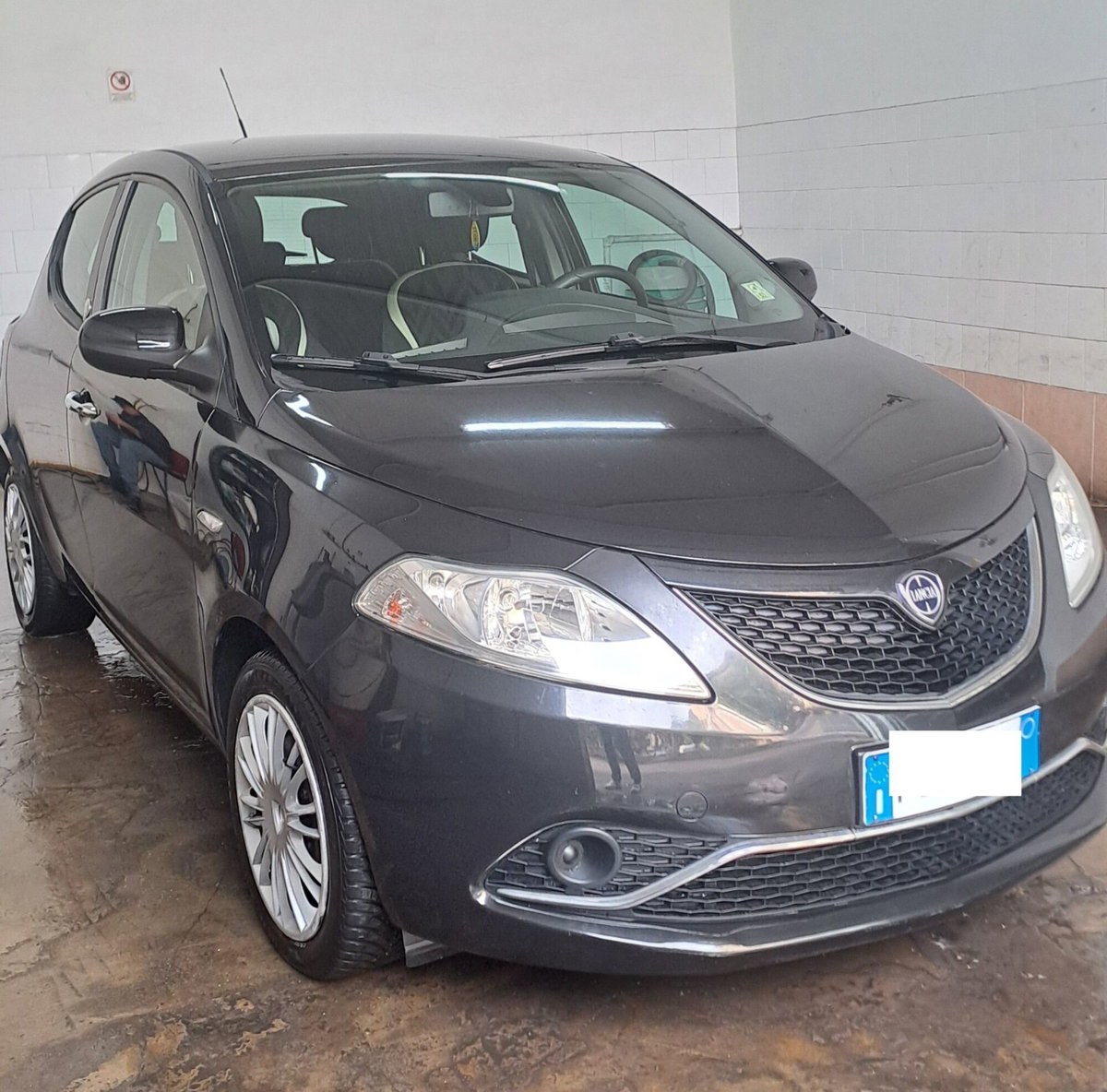 Lancia Ypsilon 1.2 69 CV 5 porte GPL Gold Plus