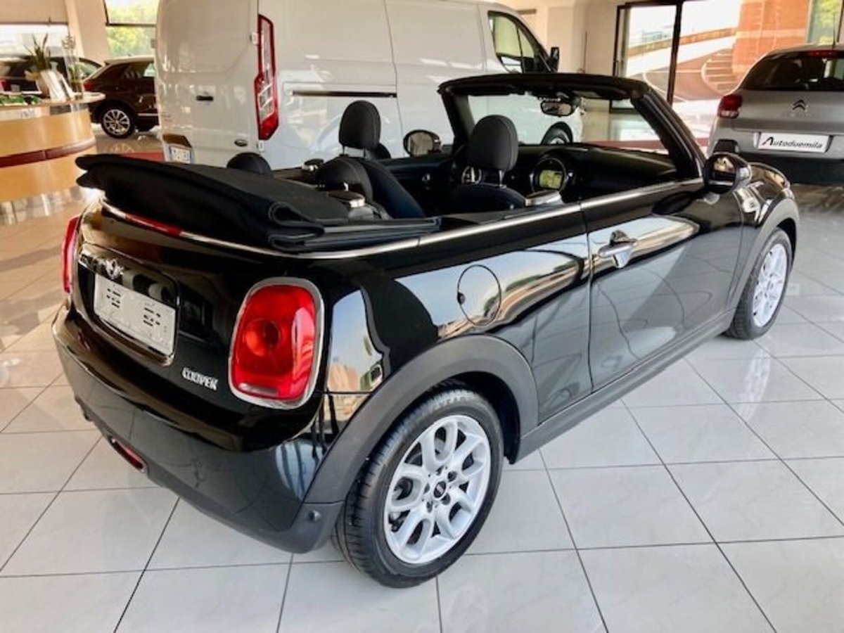 MINI Mini Cabrio 1.5 Cooper Cabrio (5)