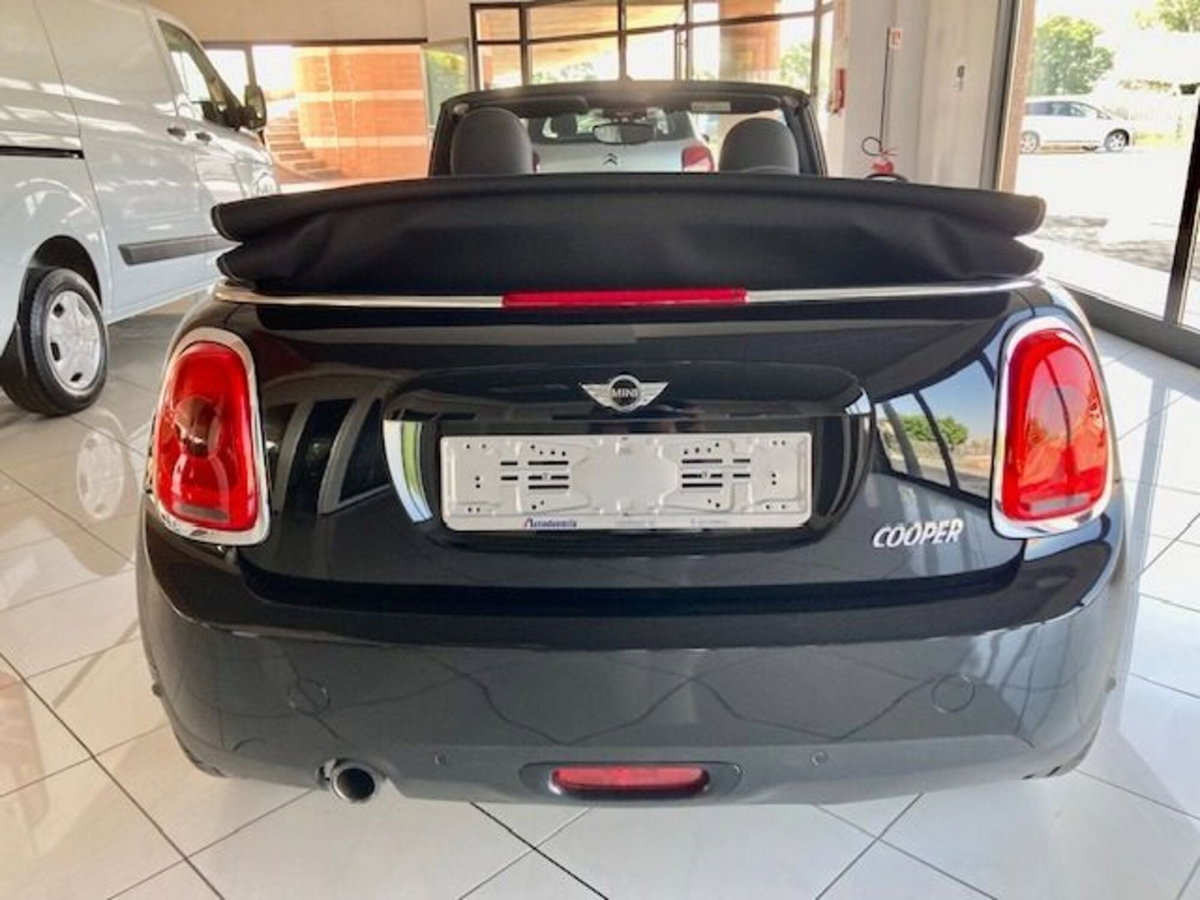 MINI Mini Cabrio 1.5 Cooper Cabrio (6)