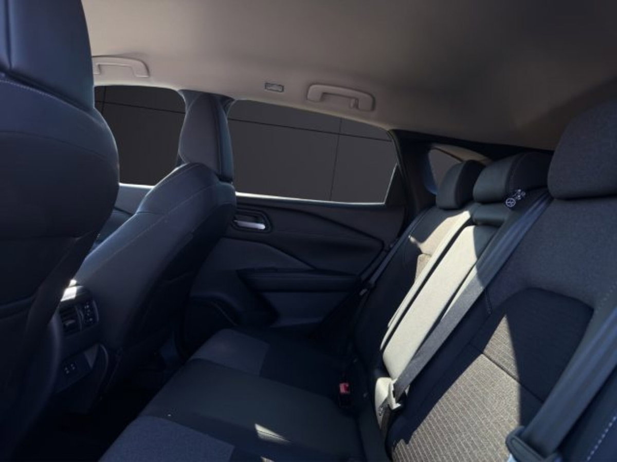 Nissan Qashqai 1.3 mhev N-Connecta 2wd 140cv (13)