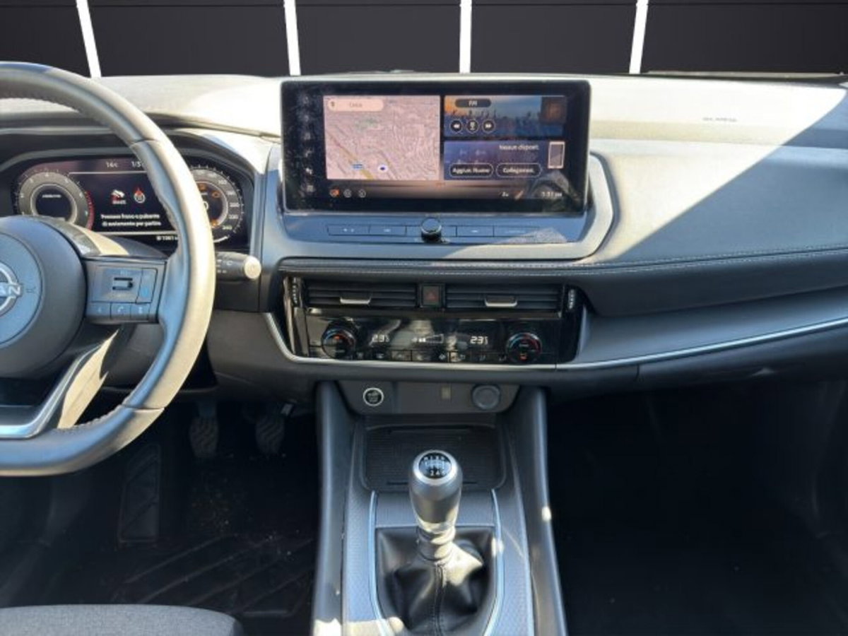 Nissan Qashqai 1.3 mhev N-Connecta 2wd 140cv (15)
