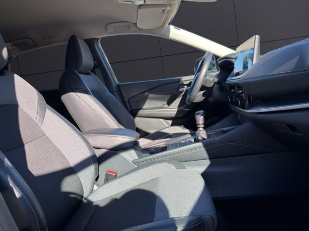 Nissan Qashqai 1.3 mhev N-Connecta 2wd 140cv (18)