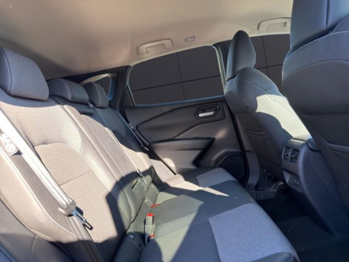 Nissan Qashqai 1.3 mhev N-Connecta 2wd 140cv (19)