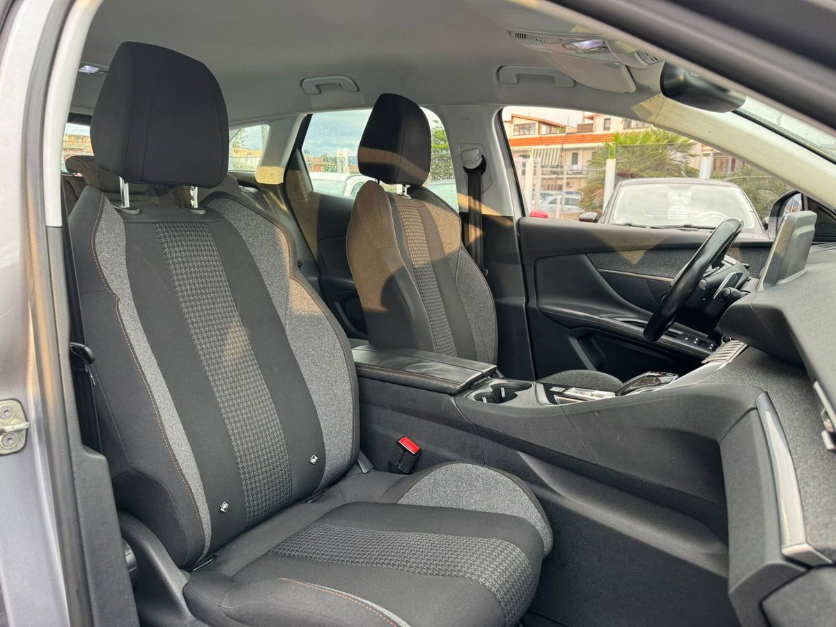 Peugeot 3008 BlueHDi 120 S&S EAT6 Business (10)