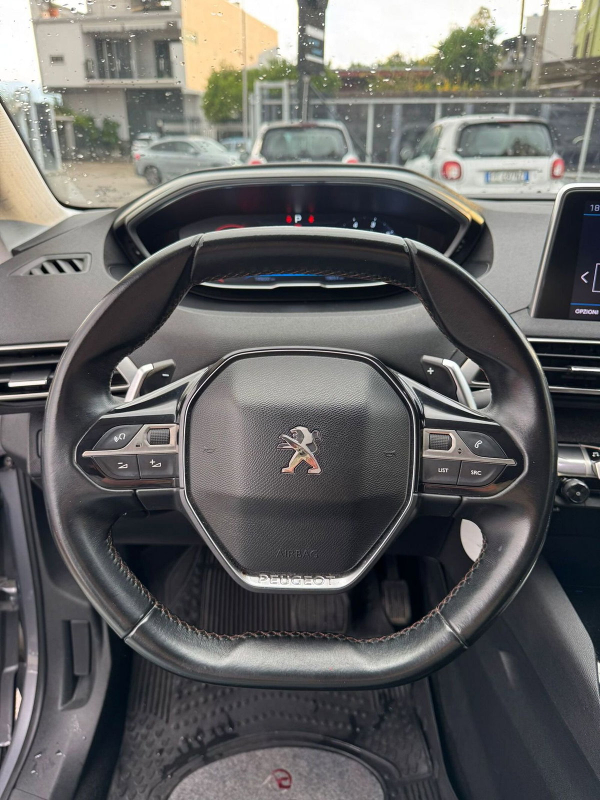 Peugeot 3008 BlueHDi 120 S&S EAT6 Business (7)