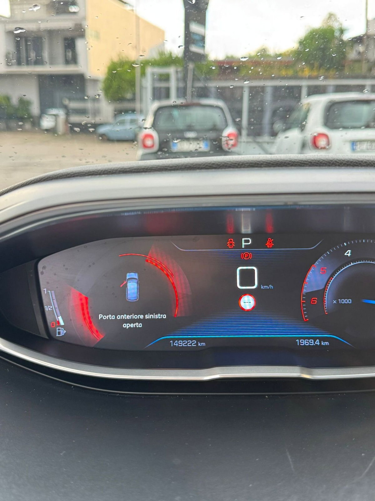 Peugeot 3008 BlueHDi 120 S&S EAT6 Business (8)
