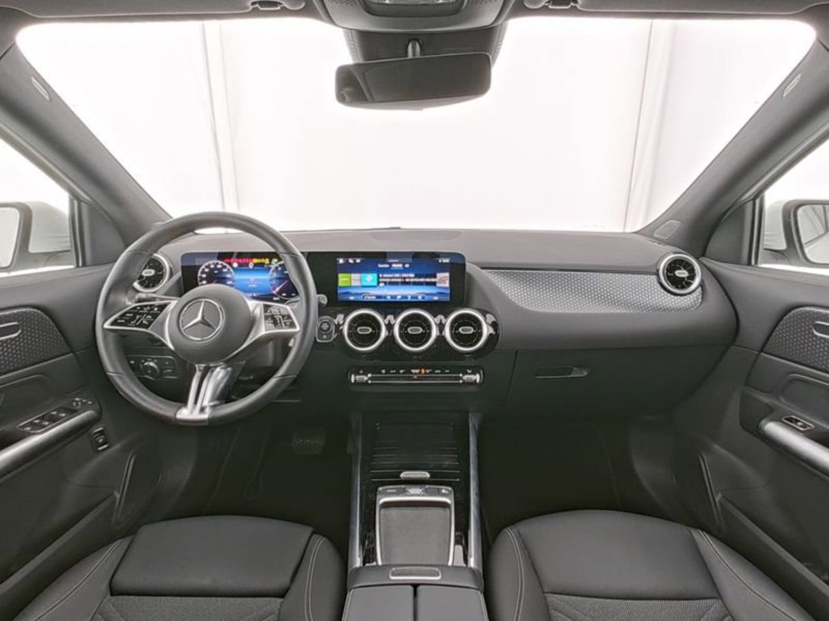 Mercedes-Benz GLA SUV 180 Progressive Advanced Plus auto (6)