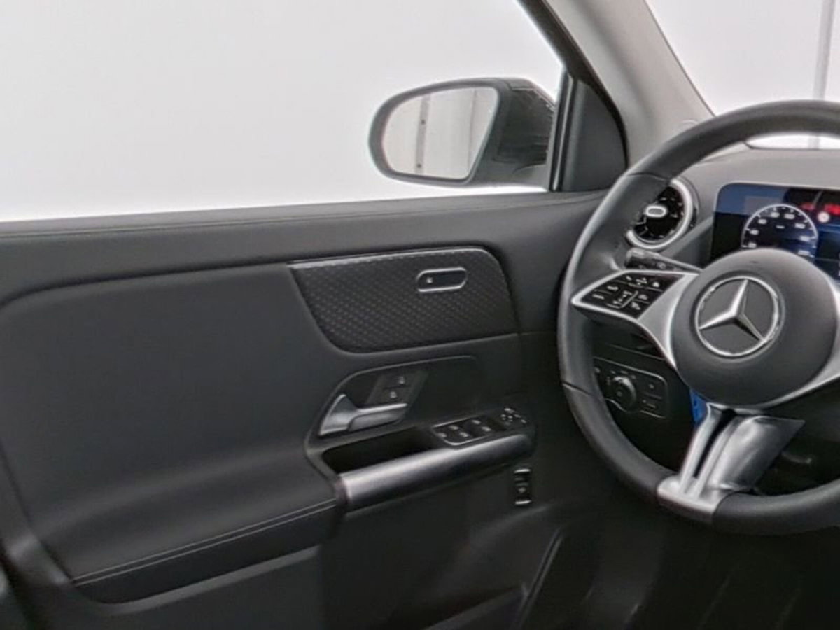 Mercedes-Benz GLA SUV 180 Progressive Advanced Plus auto (8)