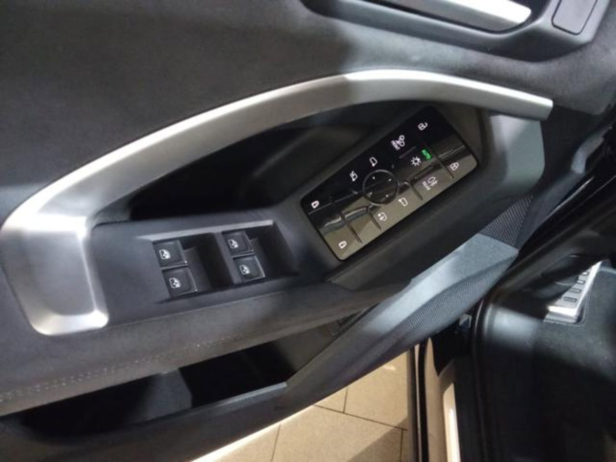 Audi Q5 40 TDI 204 CV quattro S tronic S line plus (10)