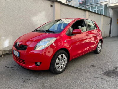 Toyota Yaris 1.0 5 porte usata