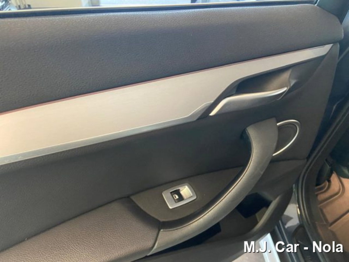 BMW X1 xDrive18d xLine Plus (19)