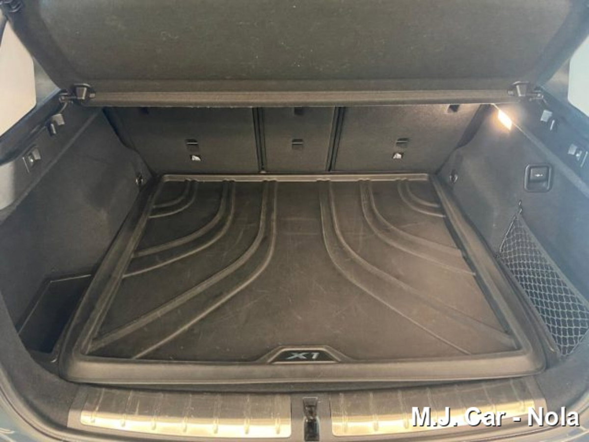 BMW X1 xDrive18d xLine Plus (20)