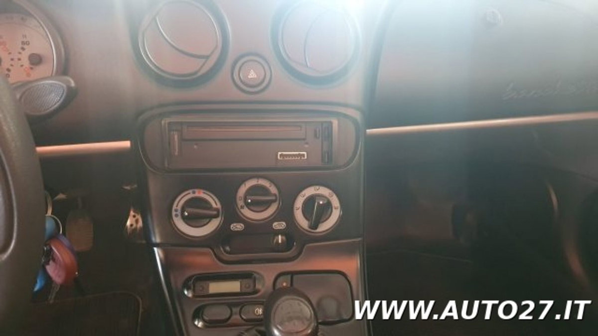Fiat barchetta 1.8 16V (9)