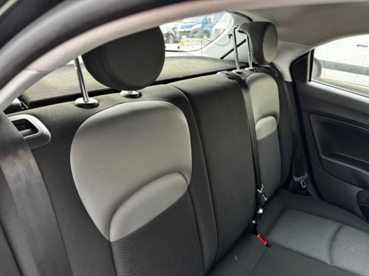 Fiat 500X 1.6 MultiJet 120 CV Pop Star (17)