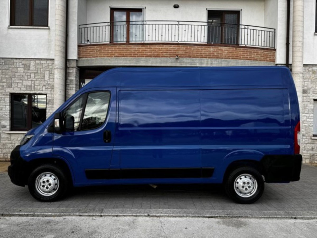 Peugeot Boxer Furgone 333 2.2 BlueHDi 140 S&S PLM-TM Furgone Premium (7)