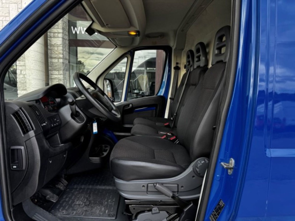 Peugeot Boxer Furgone 333 2.2 BlueHDi 140 S&S PLM-TM Furgone Premium (15)