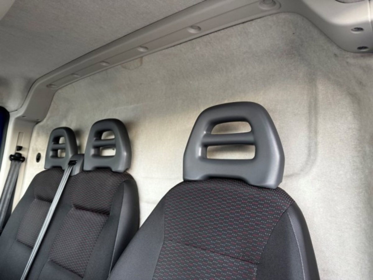 Peugeot Boxer Furgone 333 2.2 BlueHDi 140 S&S PLM-TM Furgone Premium (19)