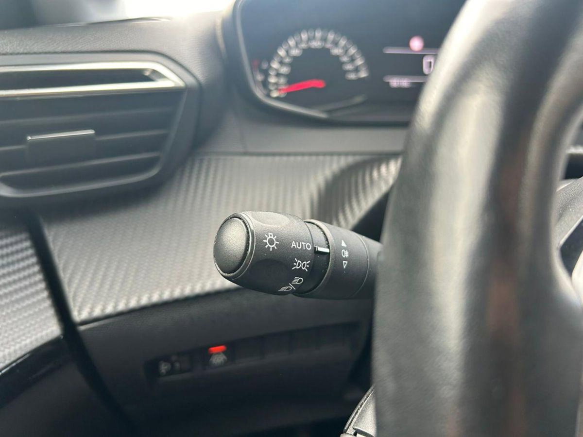 Peugeot 208 PureTech 75 Stop&Start 5 porte Active Pack (14)