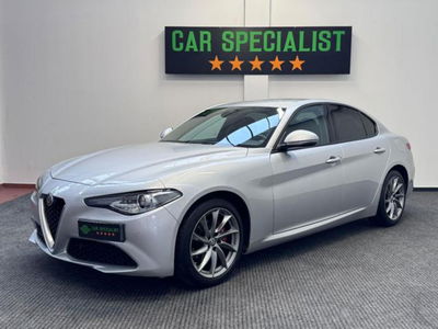 Alfa Romeo Giulia 2.2 Turbodiesel 160 CV AT8 Rosso Edizione usata