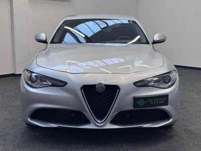 Alfa Romeo Giulia 2.2 Turbodiesel 160 CV AT8 Rosso Edizione (3)