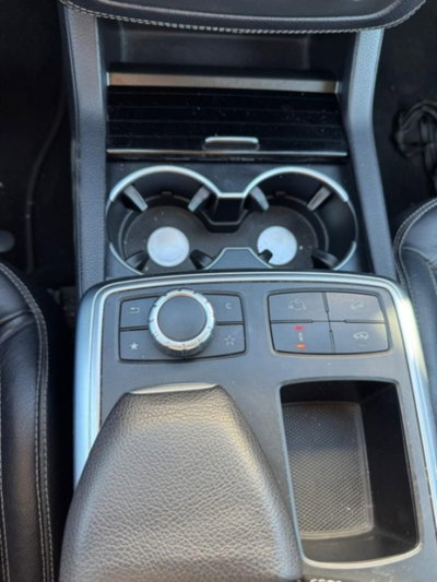 Mercedes-Benz Classe ML 63 4Matic AMG Performance (9)