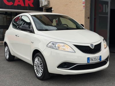 Lancia Ypsilon 1.2 69 CV 5 porte GPL Ecochic Alberta Ferretti usata