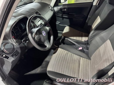 Fiat Sedici 2.0 MJT 16V DPF 4x4 Emotion (9)