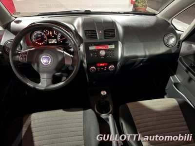 Fiat Sedici 2.0 MJT 16V DPF 4x4 Emotion (11)
