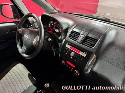 Fiat Sedici 2.0 MJT 16V DPF 4x4 Emotion (19)