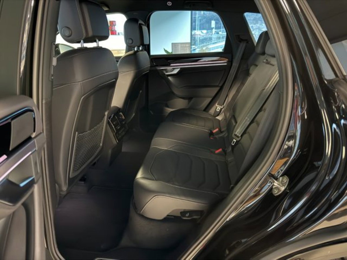 Volkswagen Touareg 3.0 V6 TDI SCR (5)