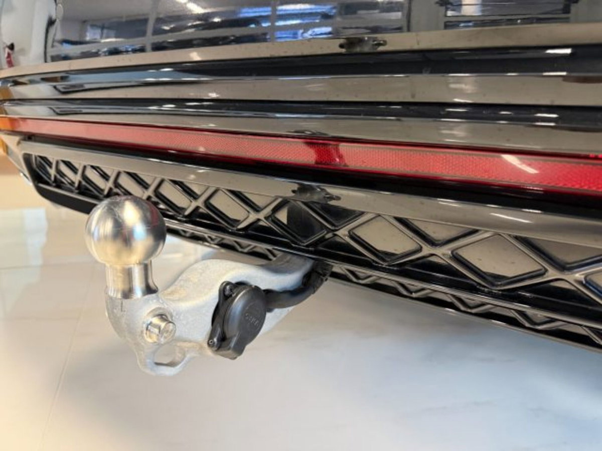 Volkswagen Touareg 3.0 V6 TDI SCR (8)