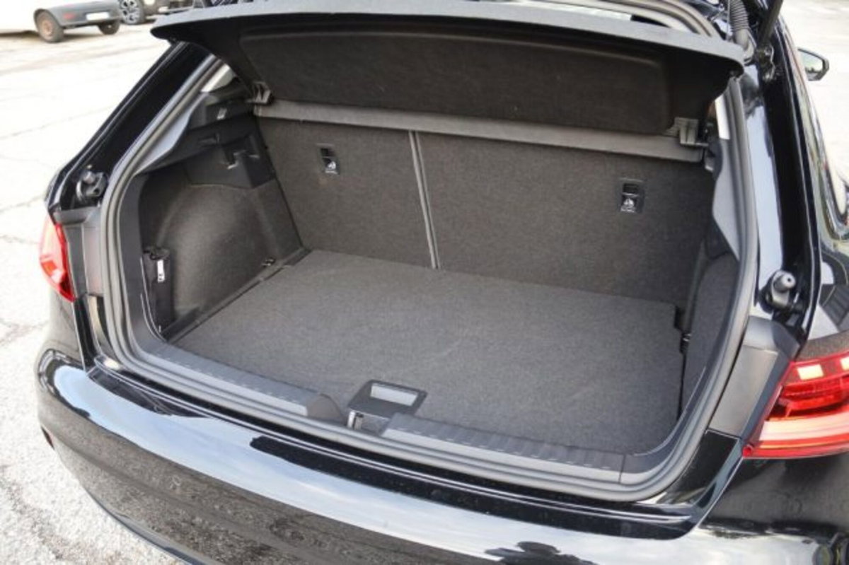 Audi A1 Sportback 30 TFSI S tronic Advanced (12)