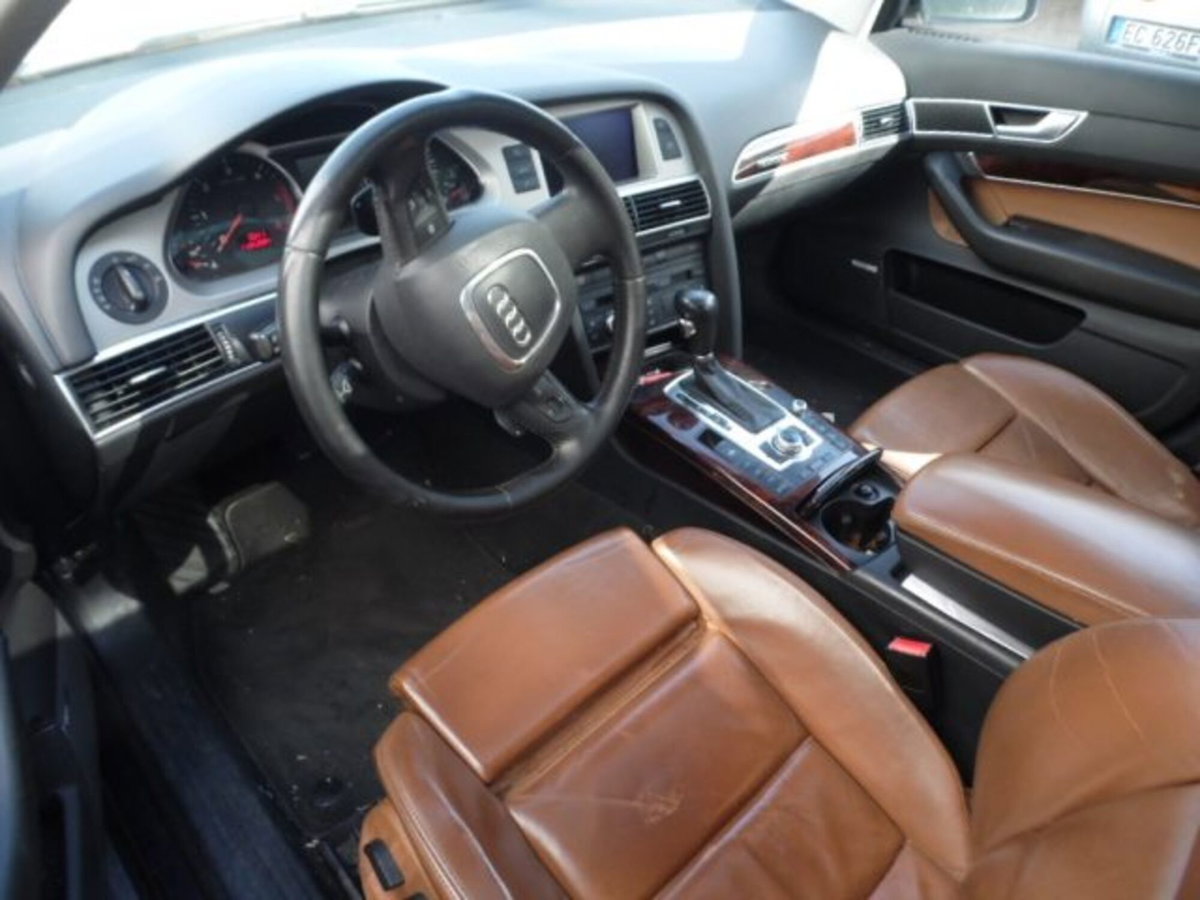 Audi A6 Avant 3.0 V6 TDI F.AP. quattro (10)