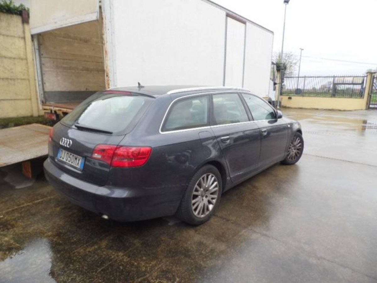 Audi A6 Avant 3.0 V6 TDI F.AP. quattro (6)