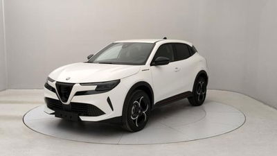 Alfa Romeo Junior 1.2 ibrida Speciale 145cv edct6 nuova
