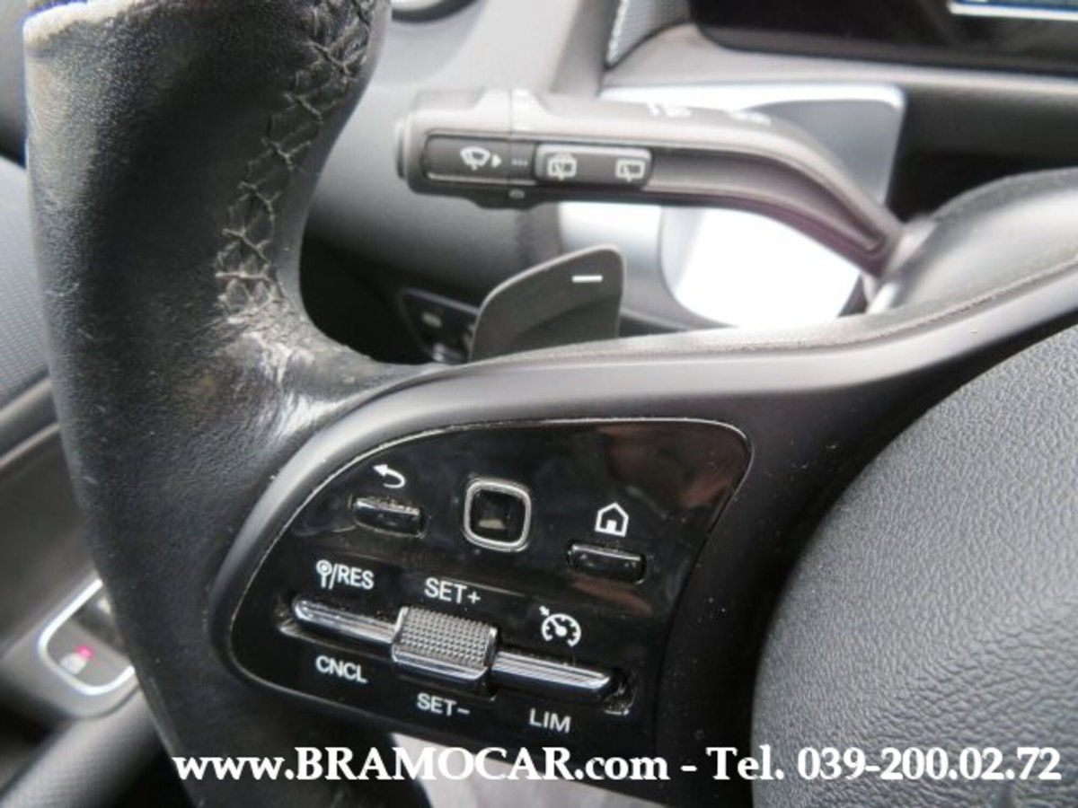 Mercedes-Benz GLB 180 d Automatic Sport (17)