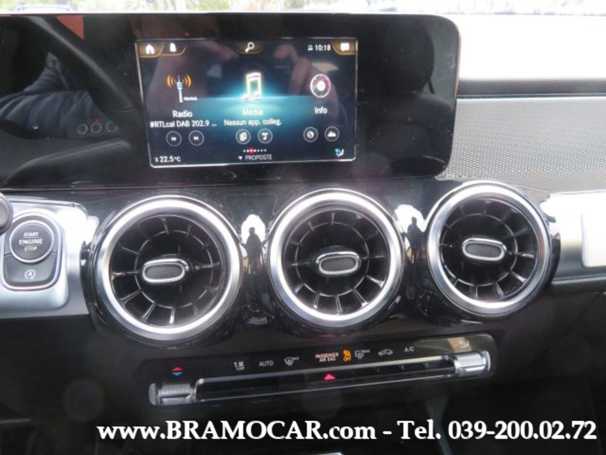 Mercedes-Benz GLB 180 d Automatic Sport (19)