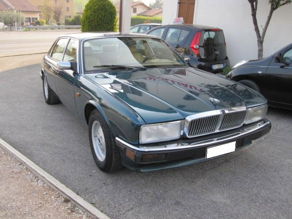 Jaguar Sovereign 3.2 cat automatic (2)