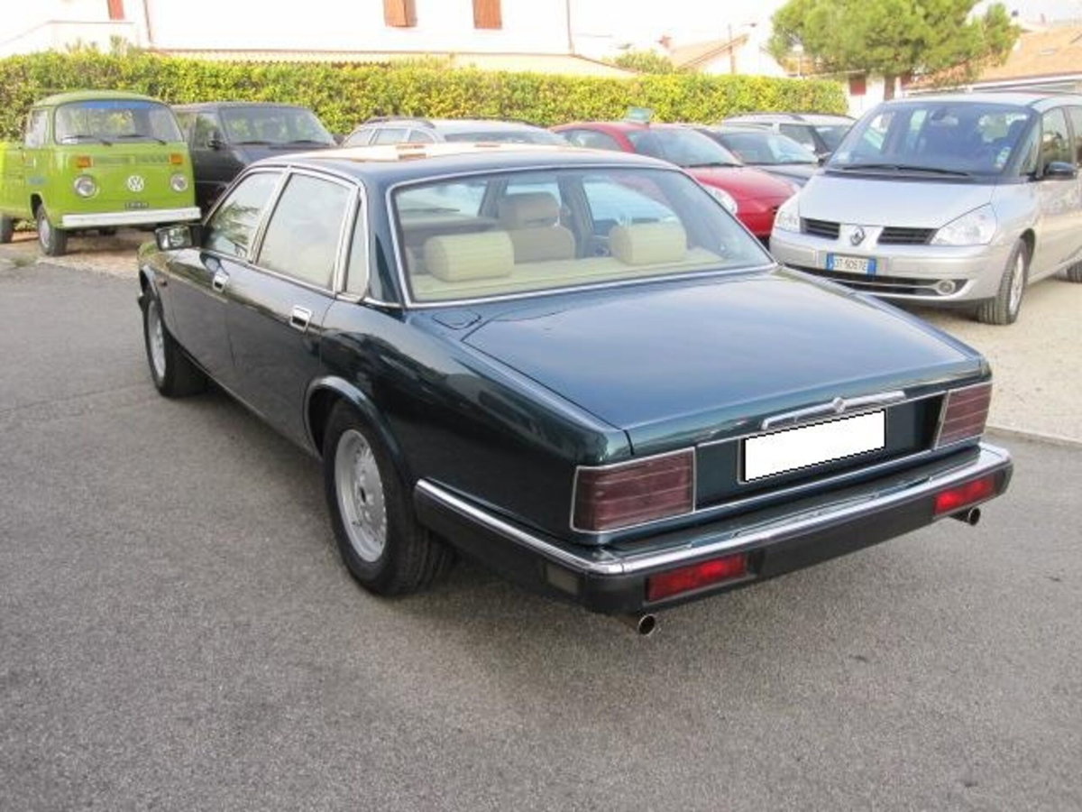 Jaguar Sovereign 3.2 cat automatic (4)