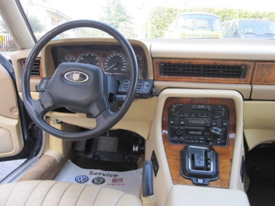 Jaguar Sovereign 3.2 cat automatic (7)