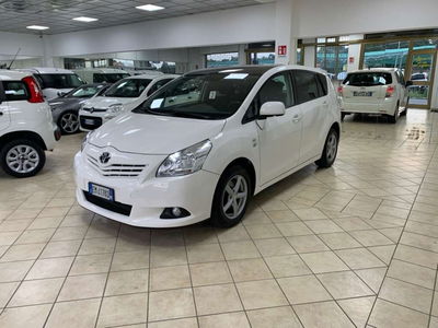 Toyota Verso 2.0 D Active 7 posti usata